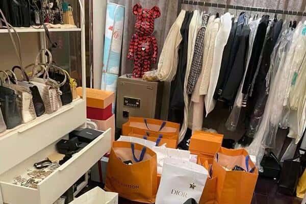 新乡原阳县回收一线品牌衣服